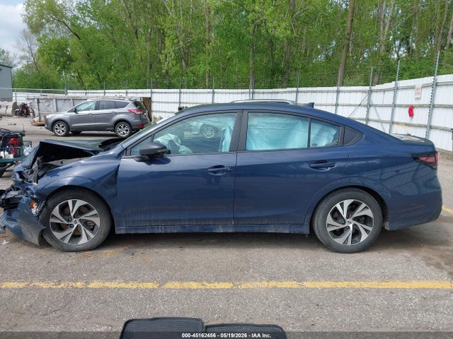 2023 Subaru Legacy Premium მანქანა იყიდება აუქციონზე, vin: 4S3BWAC63P3009801, აუქციონის ნომერი: 45162456