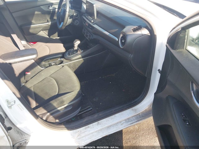 Продажа на аукционе авто 2021 Kia Forte Lxs, vin: 3KPF24AD6ME383193, номер лота: 45162479