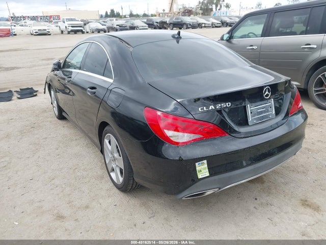 Mercedes-Benz CLA 250 2018 WDDSJ4EB0JN680869 Image 3