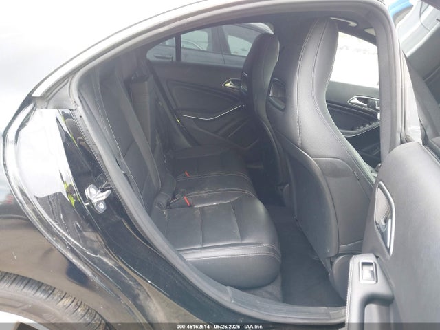 Mercedes-Benz CLA 250 2018 WDDSJ4EB0JN680869 Image 8