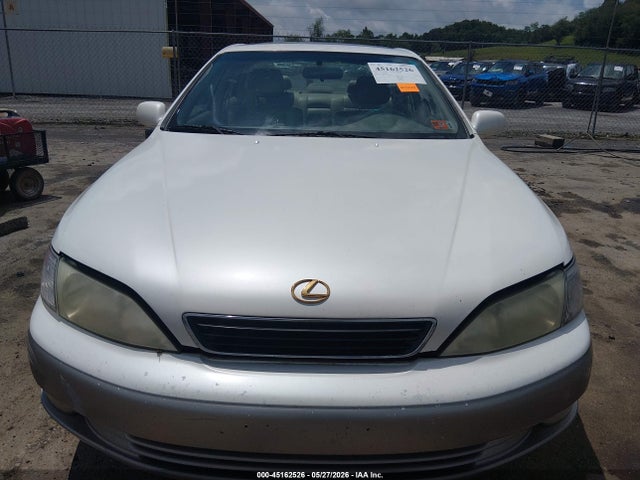 1998 Lexus Es 300 მანქანა იყიდება აუქციონზე, vin: JT8BF28G4W5046784, აუქციონის ნომერი: 45162526