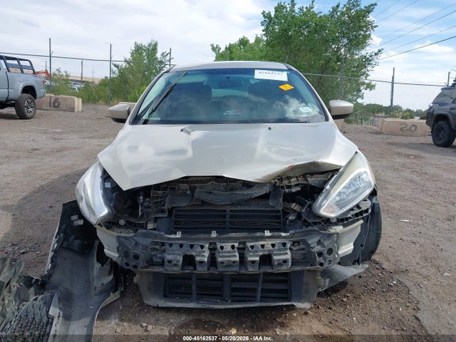 Ford FOCUS SE 2018 1FADP3F27JL217641 Image 12