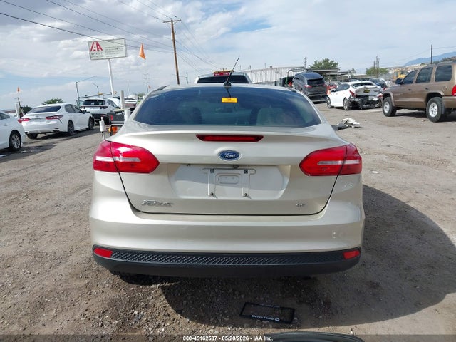 Ford FOCUS SE 2018 1FADP3F27JL217641 Image 16