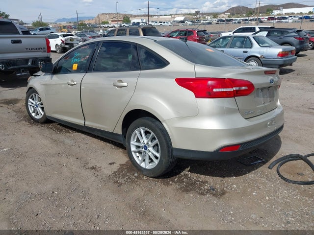Ford FOCUS SE 2018 1FADP3F27JL217641 Image 3