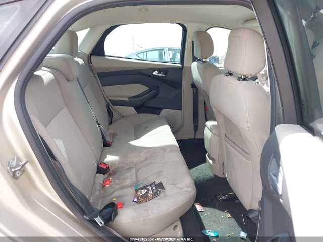 Ford FOCUS SE 2018 1FADP3F27JL217641 Image 8