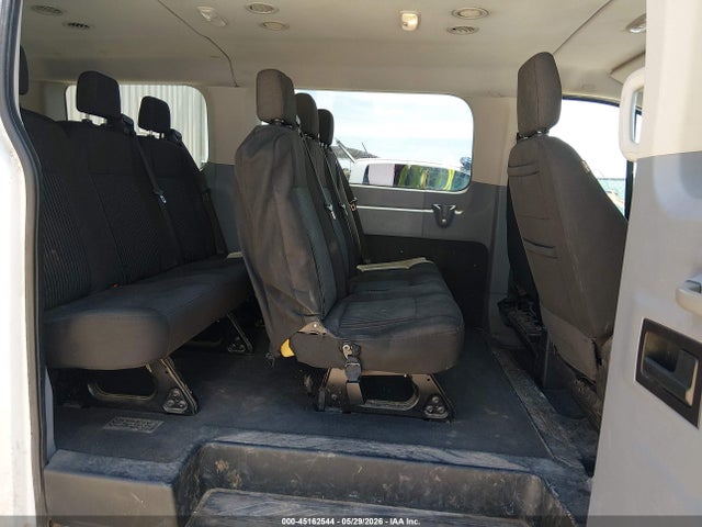 1FMZK1ZM8KKB28471 Ford Transit-150 Xl