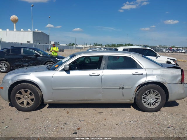 Auction sale of the 2007 Chrysler 300 Touring, vin: 2C3KA53G57H884488, lot number: 45162566
