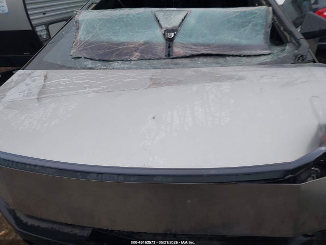 2024 Tesla Cybertruck All-wheel Drive მანქანა იყიდება აუქციონზე, vin: 7G2CEHED8RA010454, აუქციონის ნომერი: 45162573
