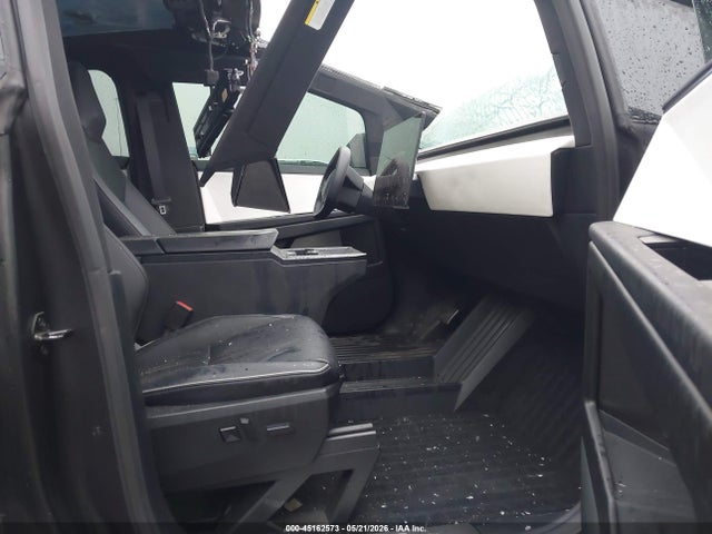 2024 Tesla Cybertruck All-wheel Drive მანქანა იყიდება აუქციონზე, vin: 7G2CEHED8RA010454, აუქციონის ნომერი: 45162573