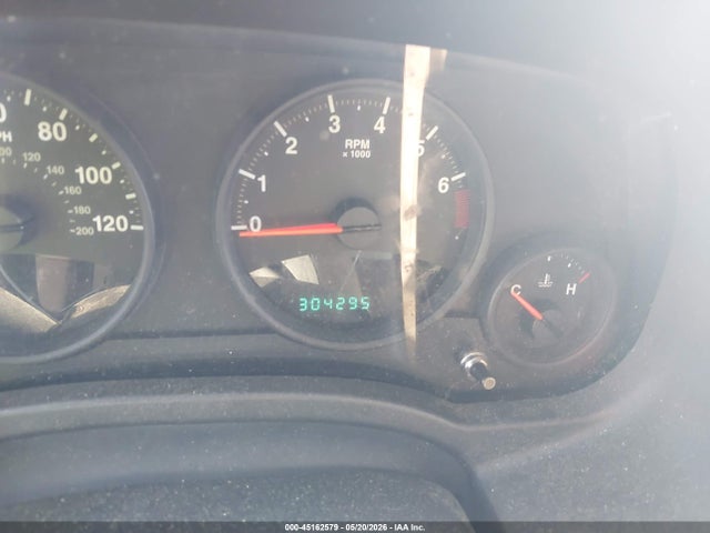 2011 Jeep Compass მანქანა იყიდება აუქციონზე, vin: 1J4NT1FB2BD165808, აუქციონის ნომერი: 45162579