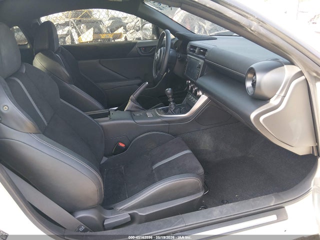 2025 Toyota Gr86 Premium მანქანა იყიდება აუქციონზე, vin: JF1ZNBE18S9758050, აუქციონის ნომერი: 45162596