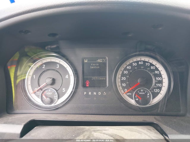 45162665 :رقم المزاد ، 3C6UR5CL5HG680048 vin ، 2017 Ram 2500 Tradesman  4x4 6'4 Box مزاد بيع