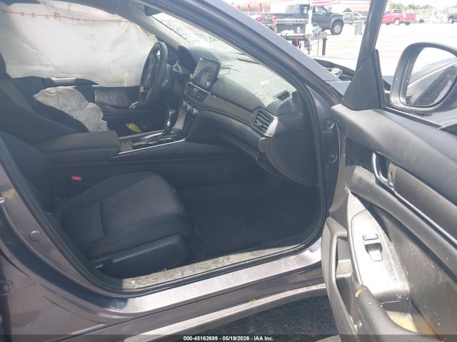 45162699 :رقم المزاد ، 1HGCV1F1XKA169980 vin ، 2019 Honda Accord Lx مزاد بيع