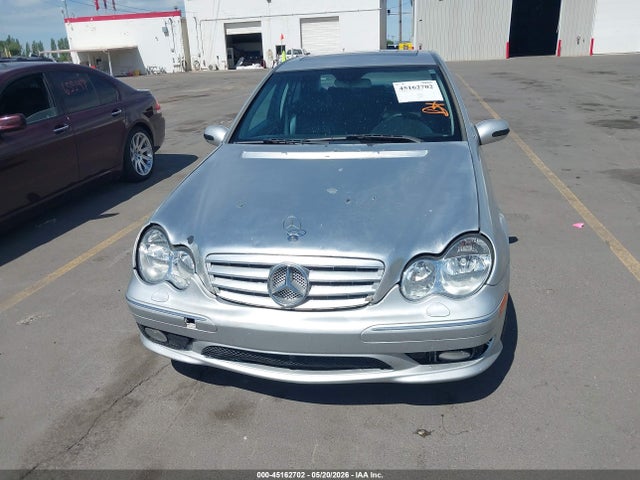 Продажа на аукционе авто 2005 Mercedes-benz C 230k Sport Sedan, vin: WDBRF40J05F636412, номер лота: 45162702