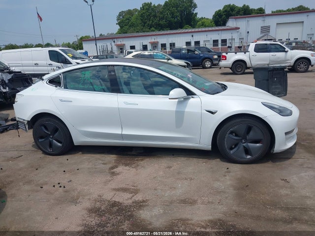 Tesla Model 3 Long Range/performance 2018 5YJ3E1EB1JF096965 Image 13