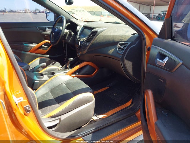 KMHTC6AE9GU250143 Hyundai Veloster Turbo