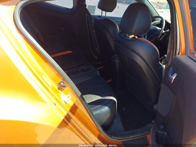 KMHTC6AE9GU250143 Hyundai Veloster Turbo