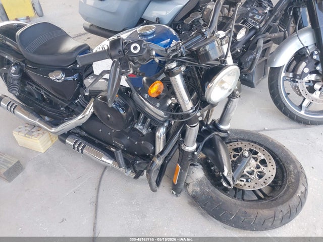 2022 1HD1LC316NB412063 main image