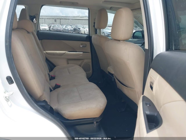 45162769 :رقم المزاد ، JA4AD3A34HZ001012 vin ، 2017 Mitsubishi Outlander Se/sel مزاد بيع