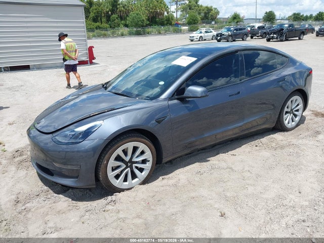 Tesla Model 3 Rear-wheel Drive 2023 5YJ3E1EA0PF676482 Image 2