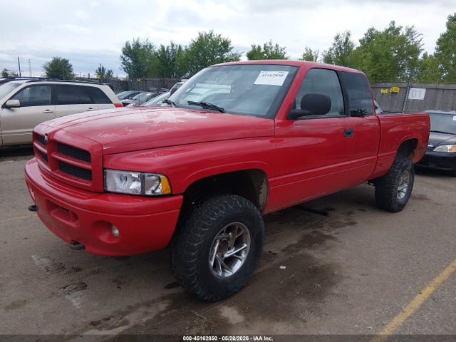 2000 Dodge Ram 1500 St მანქანა იყიდება აუქციონზე, vin: 3B7HF13Z4YG154736, აუქციონის ნომერი: 45162850