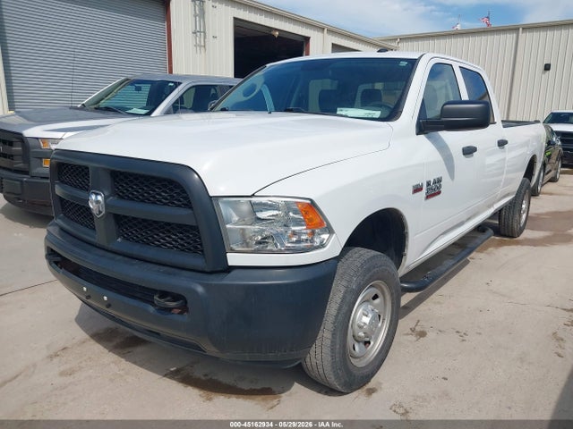 45162934 :رقم المزاد ، 3C6UR5HJ6HG740040 vin ، 2017 Ram 2500 Tradesman  4x4 8' Box مزاد بيع