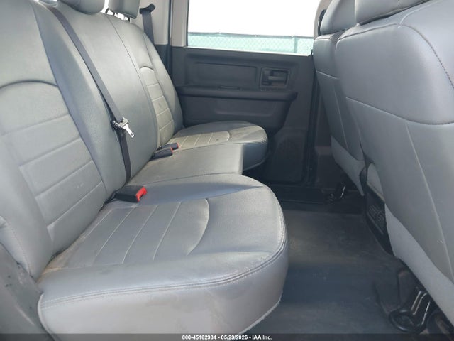 45162934 :رقم المزاد ، 3C6UR5HJ6HG740040 vin ، 2017 Ram 2500 Tradesman  4x4 8' Box مزاد بيع