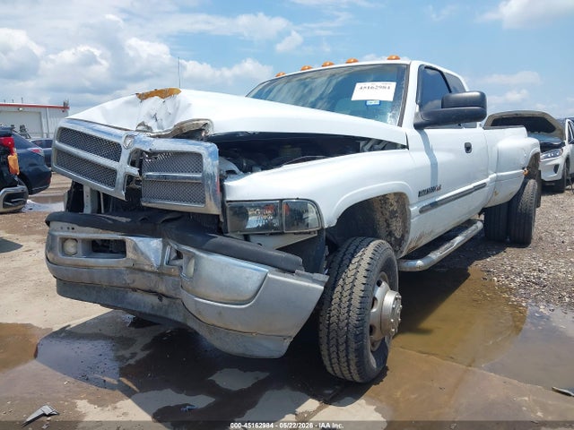 45162984 :رقم المزاد ، 1B7MF33W61J532530 vin ، 2001 Dodge Ram 3500 St مزاد بيع