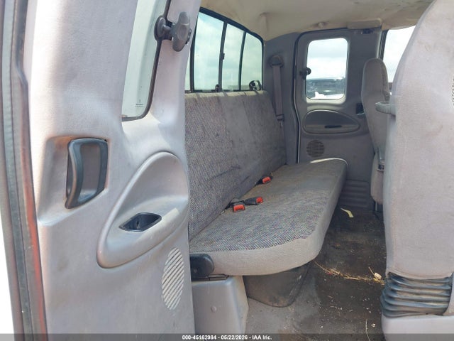 45162984 :رقم المزاد ، 1B7MF33W61J532530 vin ، 2001 Dodge Ram 3500 St مزاد بيع