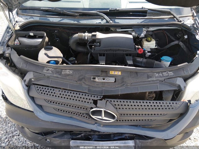 WD3PE7CD4JP637810 Mercedes-Benz Sprinter 2500 Standard Roof V6