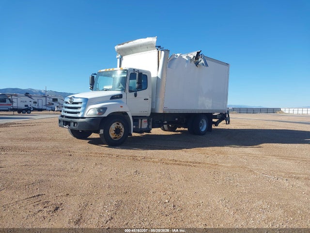 45163207 :رقم المزاد ، 5PVNJ8JM5E4S50451 vin ، 2014 Hino 258/268 مزاد بيع