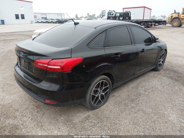 45163213 :رقم المزاد ، 1FADP3H23JL312775 vin ، 2018 Ford Focus Sel مزاد بيع