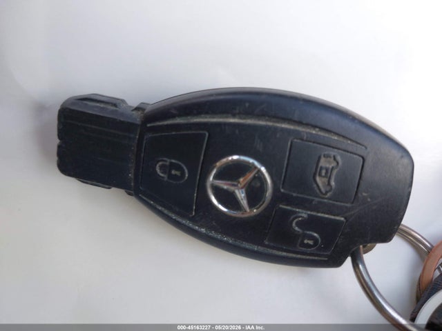 45163227 :رقم المزاد ، WD3PG2EA7G3115608 vin ، 2016 Mercedes-benz Metris مزاد بيع