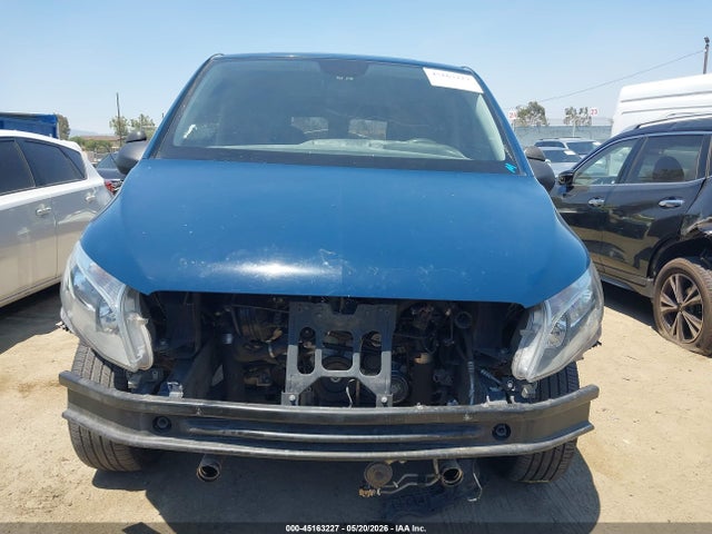 45163227 :رقم المزاد ، WD3PG2EA7G3115608 vin ، 2016 Mercedes-benz Metris مزاد بيع