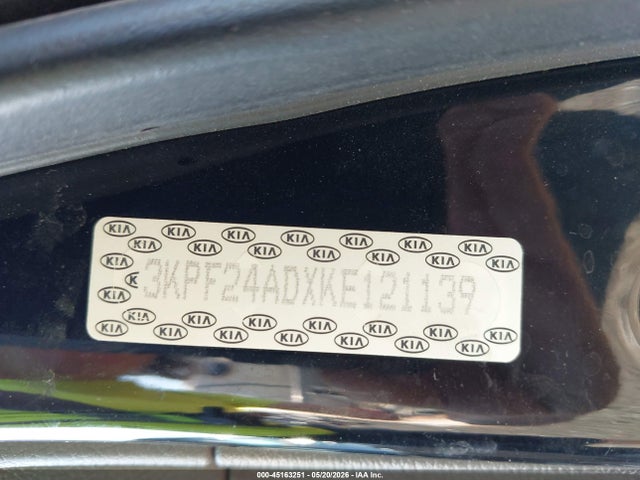 45163251 :رقم المزاد ، 3KPF24ADXKE121139 vin ، 2019 Kia Forte Fe مزاد بيع