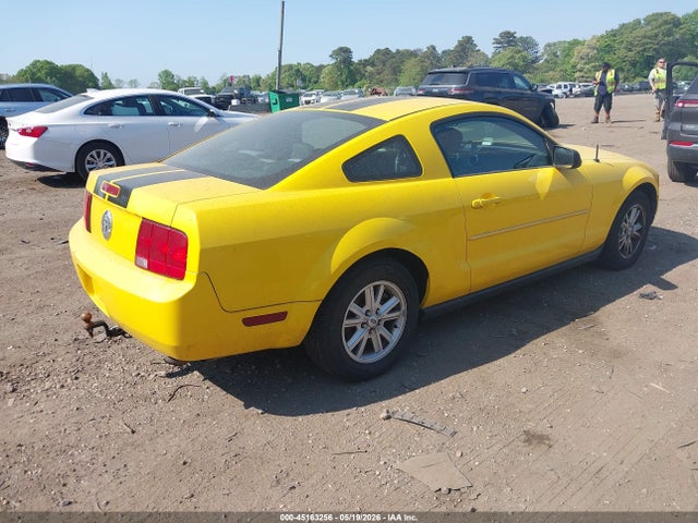 Продаж на аукціоні авто 2005 Ford Mustang V6 Deluxe/v6 Premium, vin: 1ZVFT80N355219781, номер лоту: 45163256