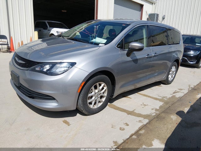 45163266 :رقم المزاد ، 2C4RC1CG2LR249293 vin ، 2020 Chrysler Voyager Lx مزاد بيع