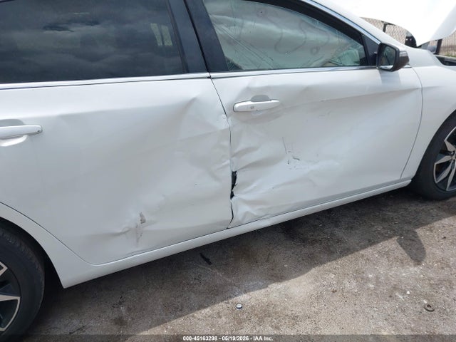 Продаж на аукціоні авто 2016 Chevrolet Malibu 1lt, vin: 1G1ZE5STXGF288638, номер лоту: 45163298
