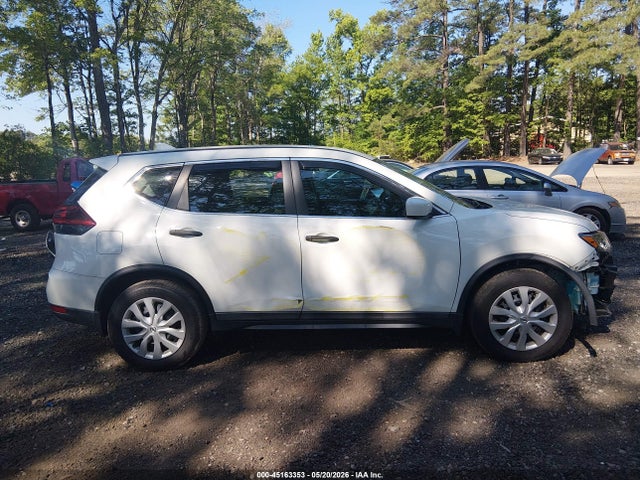 45163353 :رقم المزاد ، 5N1AT2MT8JC714160 vin ، 2018 Nissan Rogue S مزاد بيع