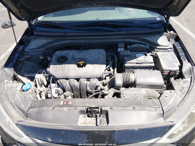 5NPD84LF7KH490265 Hyundai ELANTRA SEL