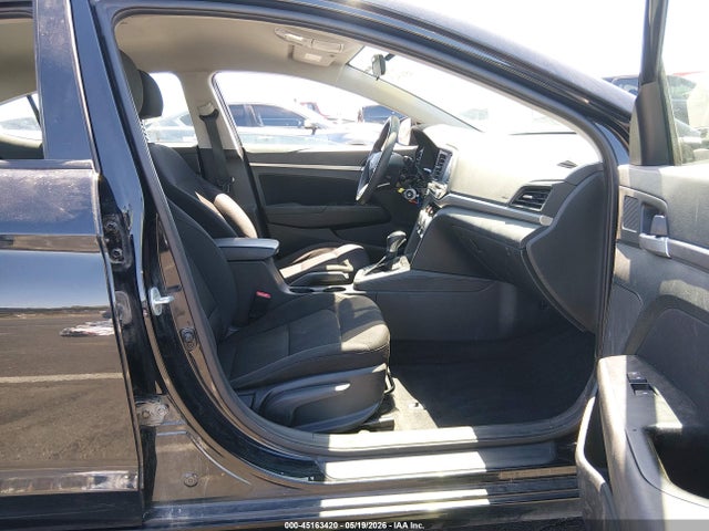 5NPD84LF7KH490265 Hyundai ELANTRA SEL