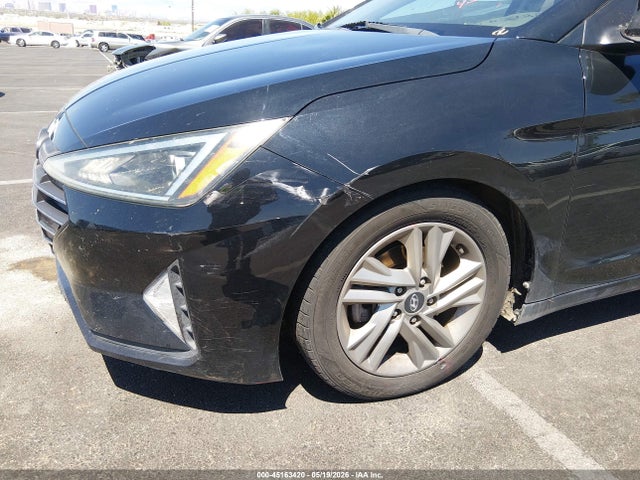 5NPD84LF7KH490265 Hyundai ELANTRA SEL