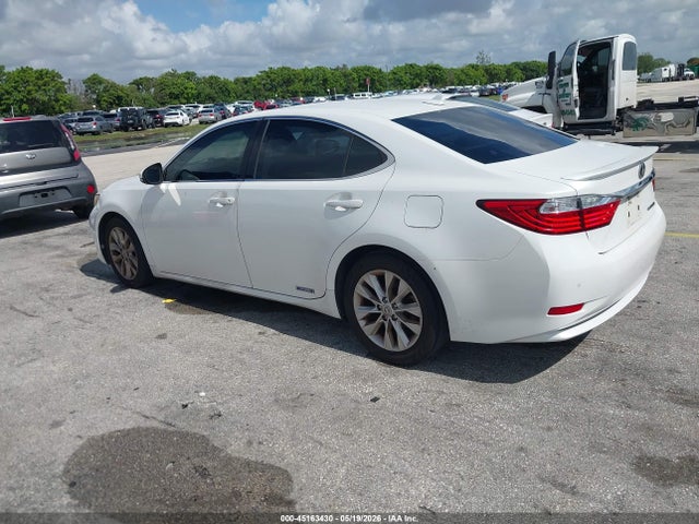 45163430 :رقم المزاد ، JTHBW1GG7D2010954 vin ، 2013 Lexus Es 300h مزاد بيع