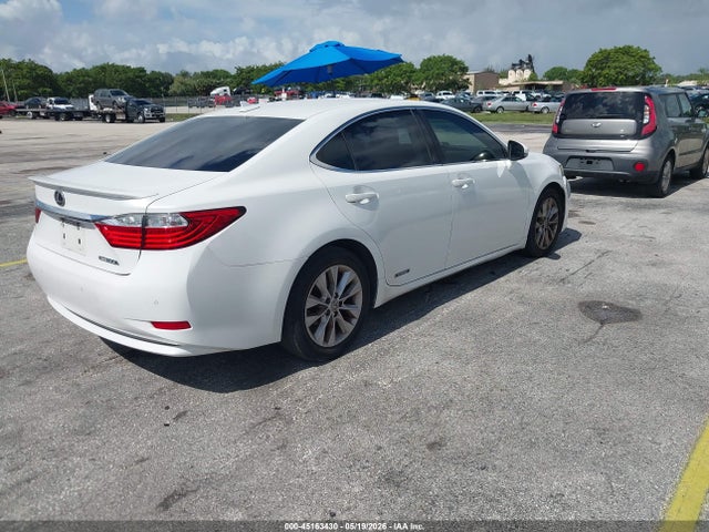 45163430 :رقم المزاد ، JTHBW1GG7D2010954 vin ، 2013 Lexus Es 300h مزاد بيع