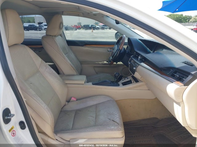 45163430 :رقم المزاد ، JTHBW1GG7D2010954 vin ، 2013 Lexus Es 300h مزاد بيع