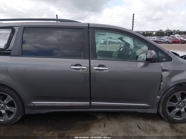 Toyota SIENNA SE 2020 5TDXZ3DC4LS047964 Image 13