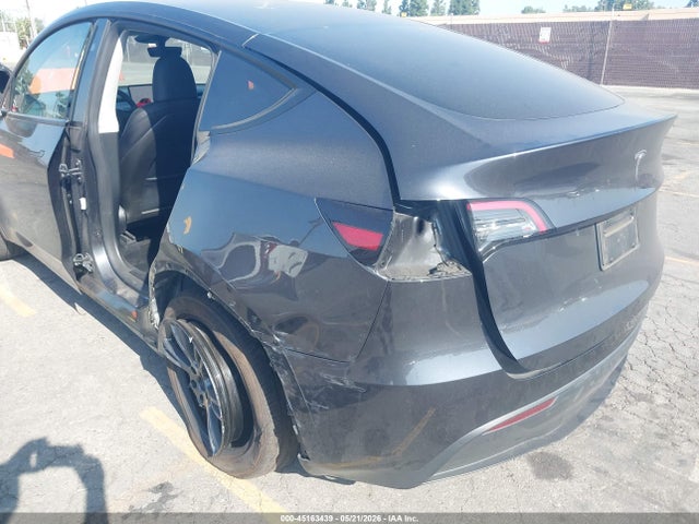 45163439 :رقم المزاد ، 7SAYGDED0RF114468 vin ، 2024 Tesla Model Y Long Range Single Motor Rear-wheel Drive/rwd مزاد بيع