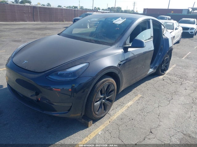 45163439 :رقم المزاد ، 7SAYGDED0RF114468 vin ، 2024 Tesla Model Y Long Range Single Motor Rear-wheel Drive/rwd مزاد بيع