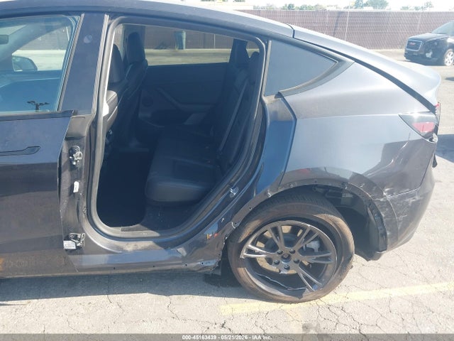 45163439 :رقم المزاد ، 7SAYGDED0RF114468 vin ، 2024 Tesla Model Y Long Range Single Motor Rear-wheel Drive/rwd مزاد بيع