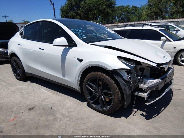2023 Tesla Model Y Awd/long Range Dual Motor All-wheel Drive მანქანა იყიდება აუქციონზე, vin: 7SAYGDEE4PA076343, აუქციონის ნომერი: 45163445
